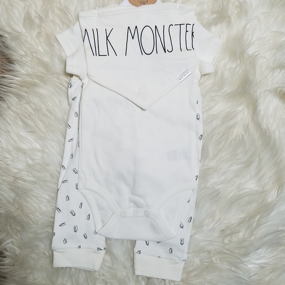 Rae Dunn Baby HANGRY 3-Pc Clothing Set w/Bib - Picture 1 of 8